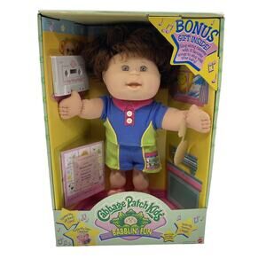 Cabbage Patch Kids 1998 Babblin Fun Sing Babble Giggle Michaela Adair Feb. 18